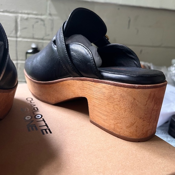 Charlotte Stone Sam in Black Leather - Picture 8 of 9